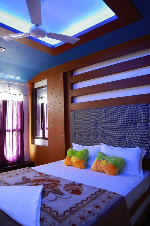 Marari Houseboat Hotel Mararikulam Cameră foto